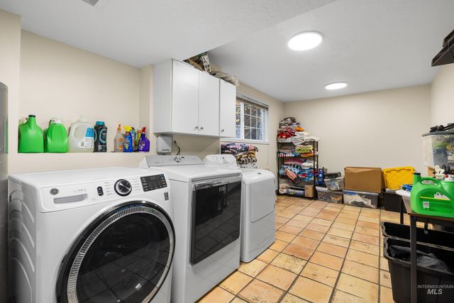 1160 W Hialeah Circle, Eagle, ID 83616