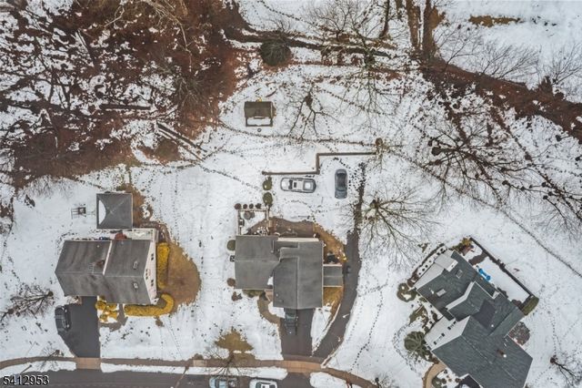 31 Ridge Ct, Cedar Grove Twp., NJ 07009