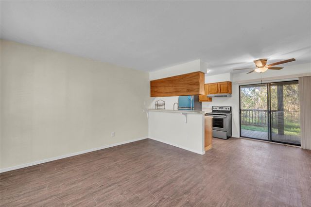 108 Hillside CV B, Elgin, TX 78621