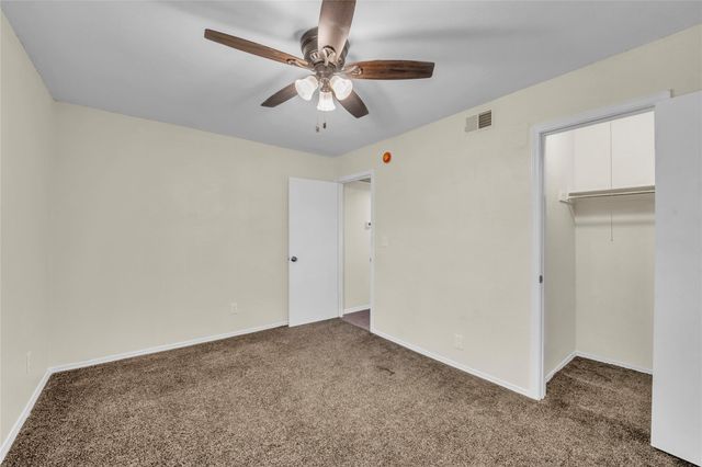 108 Hillside CV B, Elgin, TX 78621