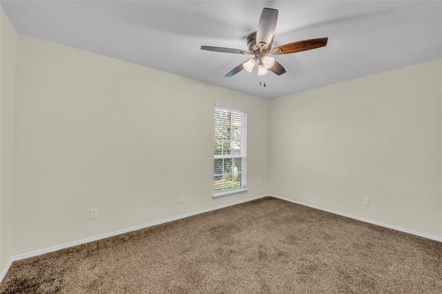 108 Hillside CV B, Elgin, TX 78621