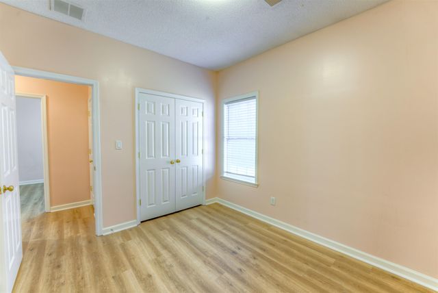 2715 BENDING ELM DR, Memphis, TN 38016