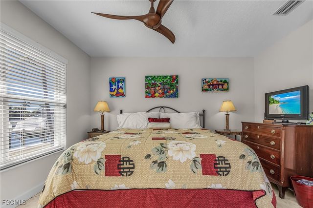 2085 El Cerito CT, Punta Gorda, FL 33950