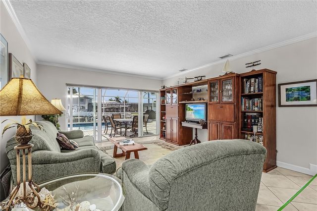 2085 El Cerito CT, Punta Gorda, FL 33950