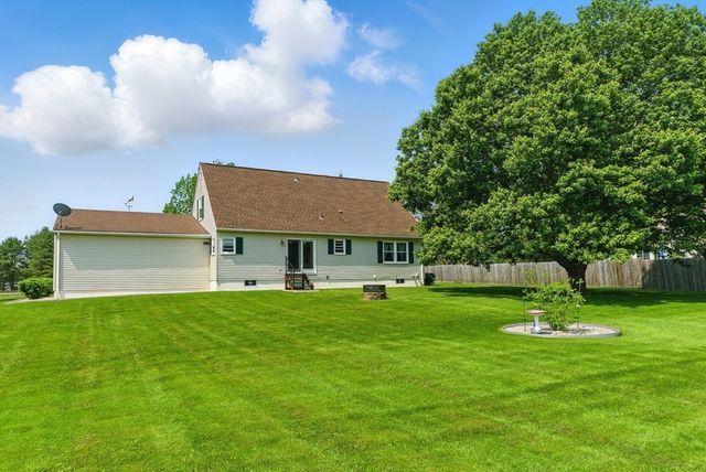 444 Huntington Rd, Worthington, MA 01098