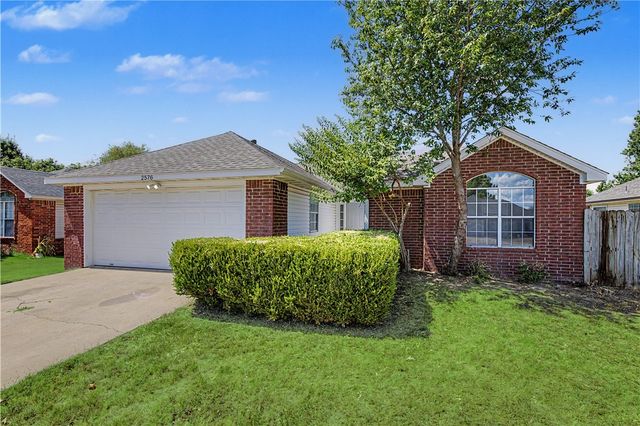 2576 Appleglen Street, Springdale, AR 72764