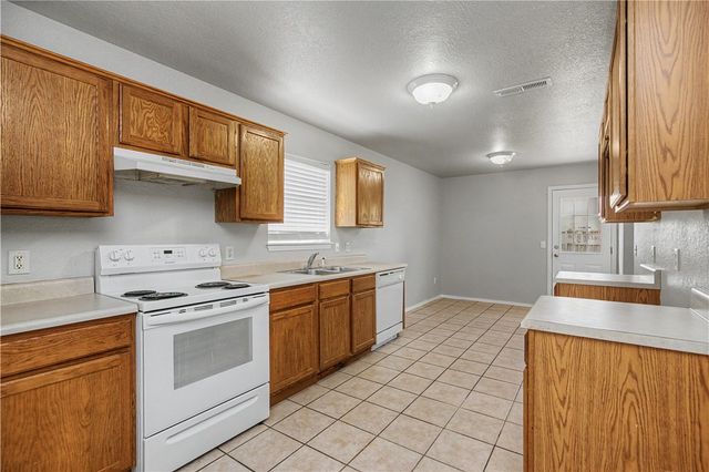 2576 Appleglen Street, Springdale, AR 72764