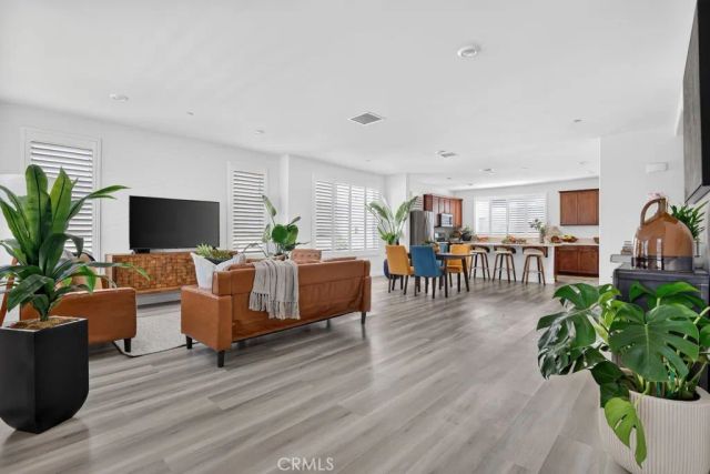 10670 Paramount Boulevard, Downey, CA 90241