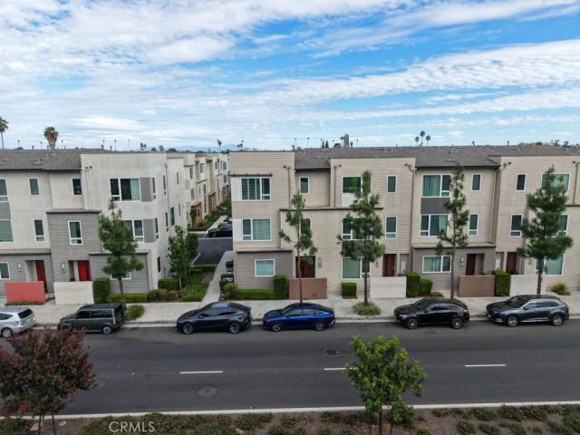 10670 Paramount Boulevard, Downey, CA 90241