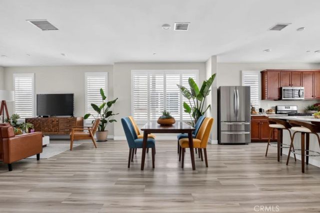 10670 Paramount Boulevard, Downey, CA 90241