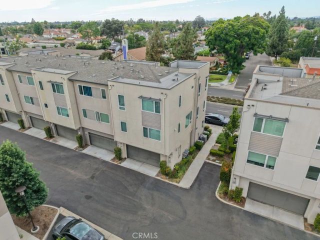 10670 Paramount Boulevard, Downey, CA 90241