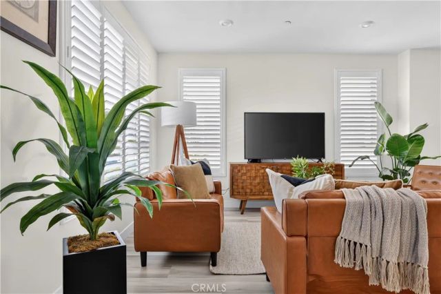 10670 Paramount Boulevard, Downey, CA 90241