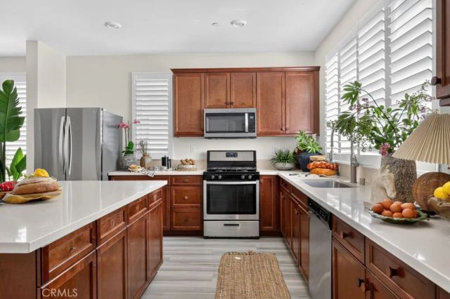 10670 Paramount Boulevard, Downey, CA 90241