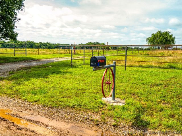 2510 E Davis Road, Durant, OK 74701