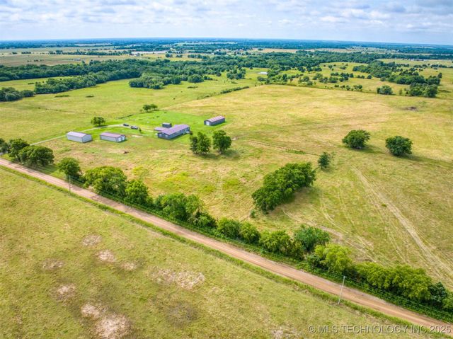 2510 E Davis Road, Durant, OK 74701