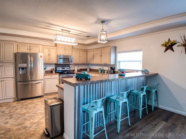 2510 E Davis Road, Durant, OK 74701