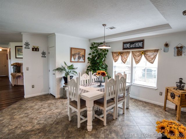 2510 E Davis Road, Durant, OK 74701