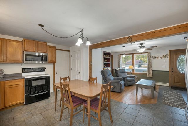 9 Fairway Drive, New Hampton, NH 03256