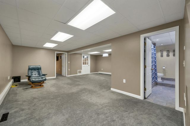 9 Fairway Drive, New Hampton, NH 03256
