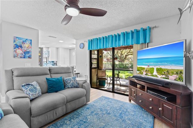 9129 N Vineyard Lake Drive 9129, Plantation, FL 33324