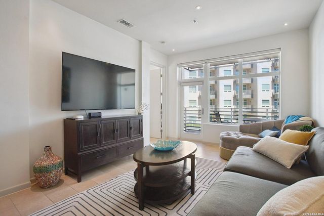 17902 La Cantera Pkwy Unit 216, San Antonio, TX 78257