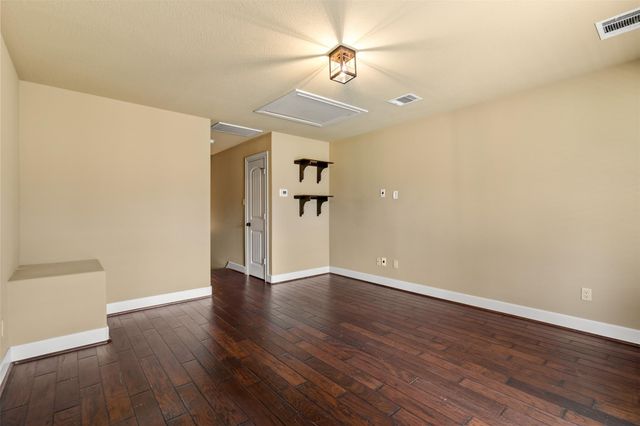 108 Harbour Town Drive, Conroe, TX 77356