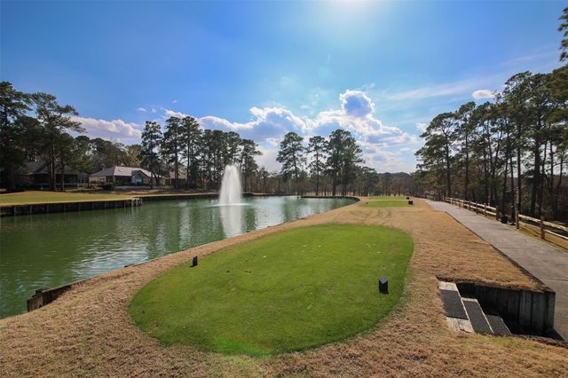 108 Harbour Town Drive, Conroe, TX 77356