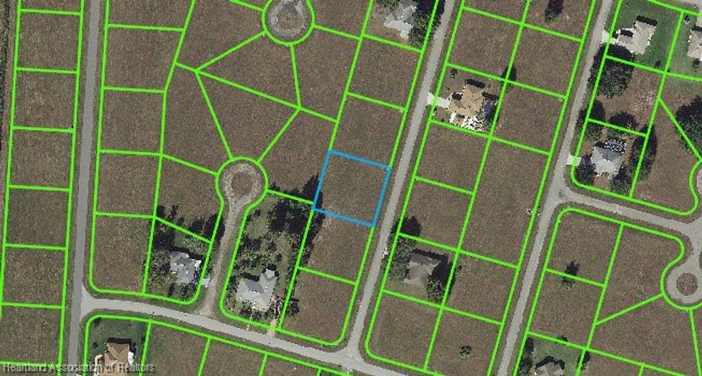 816 Winston Drive, Sebring, FL 33876