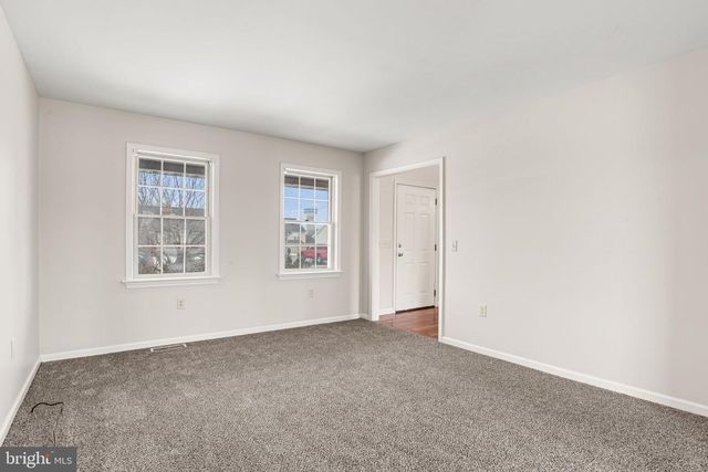 10 VISTA DR, Fredericksburg, PA 17026