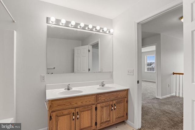 10 VISTA DR, Fredericksburg, PA 17026