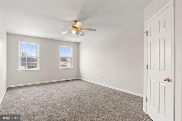 10 VISTA DR, Fredericksburg, PA 17026