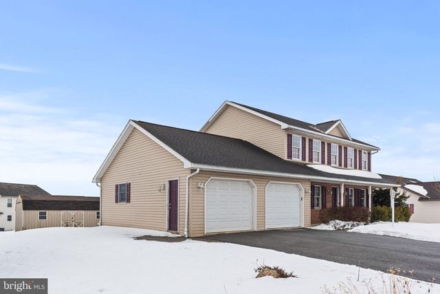 10 VISTA DR, Fredericksburg, PA 17026