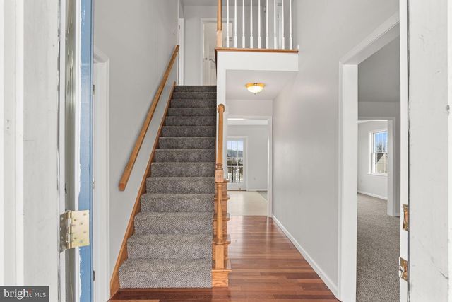 10 VISTA DR, Fredericksburg, PA 17026