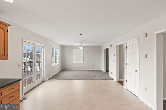 10 VISTA DR, Fredericksburg, PA 17026