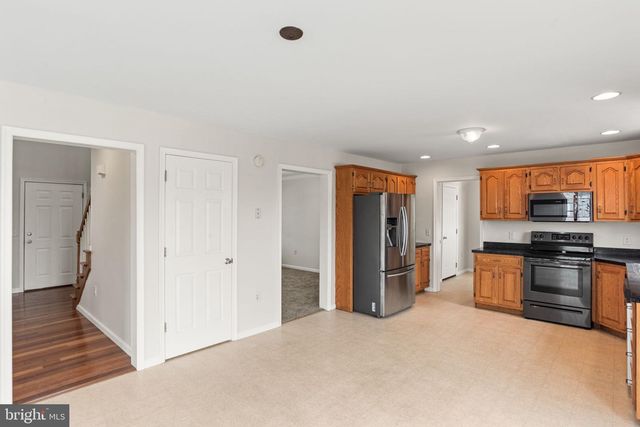 10 VISTA DR, Fredericksburg, PA 17026