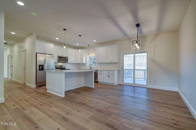 1803 Brook Hollow Road, Johnson City, TN 37604