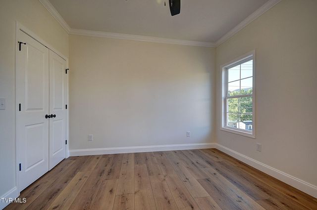 1803 Brook Hollow Road, Johnson City, TN 37604