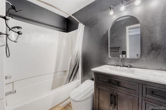 2624 S Gibralter Street, Aurora, CO 80013