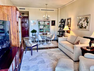 1 Towers Park Ln Apt 1604, San Antonio, TX 78209