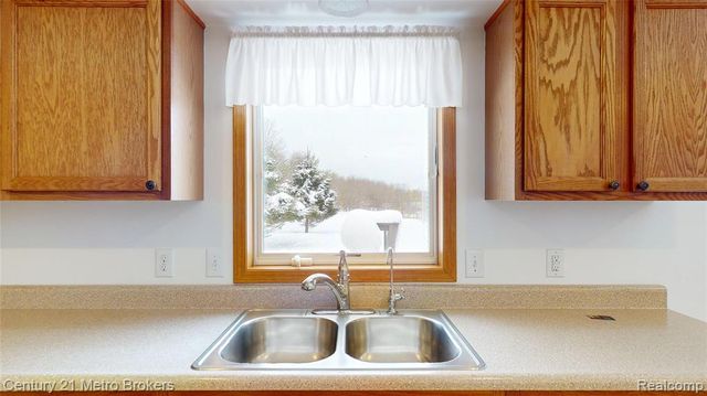 10582 E 80th Street, Reed City, MI 49677