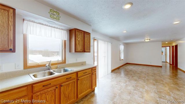 10582 E 80th Street, Reed City, MI 49677