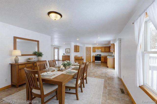 10582 E 80th Street, Reed City, MI 49677