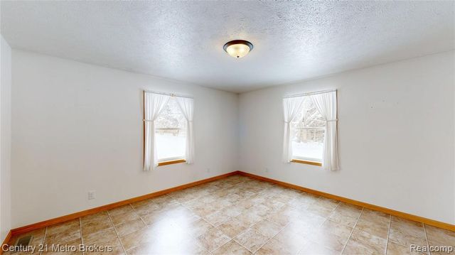 10582 E 80th Street, Reed City, MI 49677