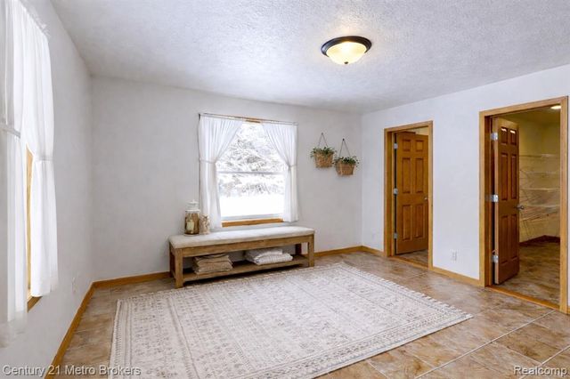 10582 E 80th Street, Reed City, MI 49677