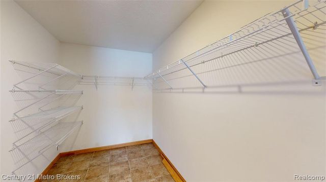 10582 E 80th Street, Reed City, MI 49677