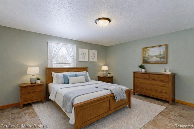 10582 E 80th Street, Reed City, MI 49677