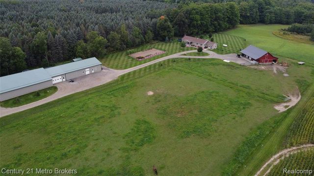 10582 E 80th Street, Reed City, MI 49677