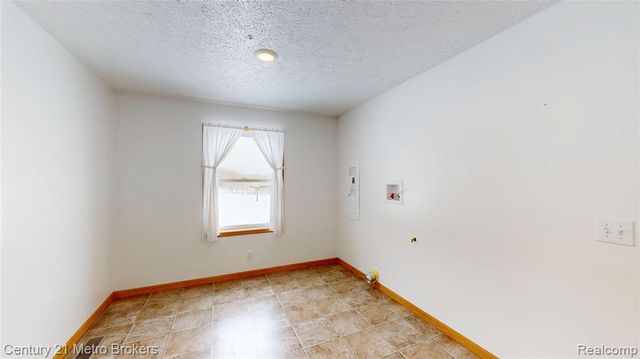 10582 E 80th Street, Reed City, MI 49677