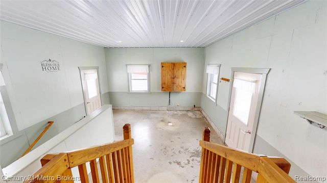 10582 E 80th Street, Reed City, MI 49677