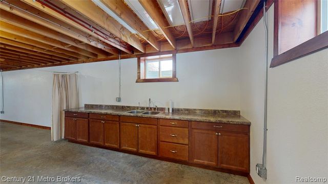 10582 E 80th Street, Reed City, MI 49677